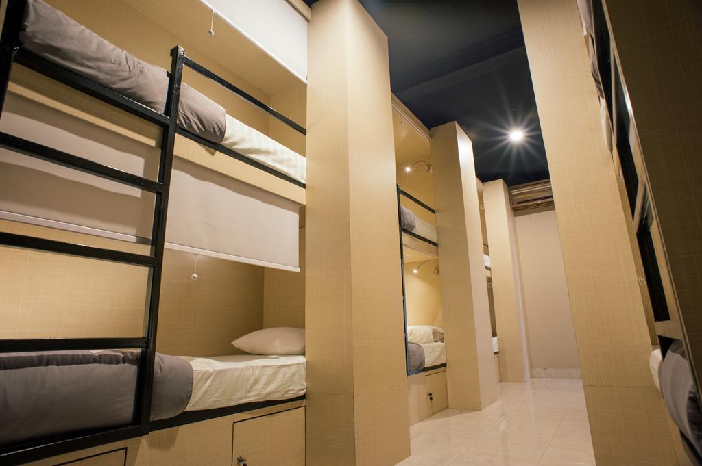 Bedplus Backpacker Kuta Legian  Phòng bức ảnh