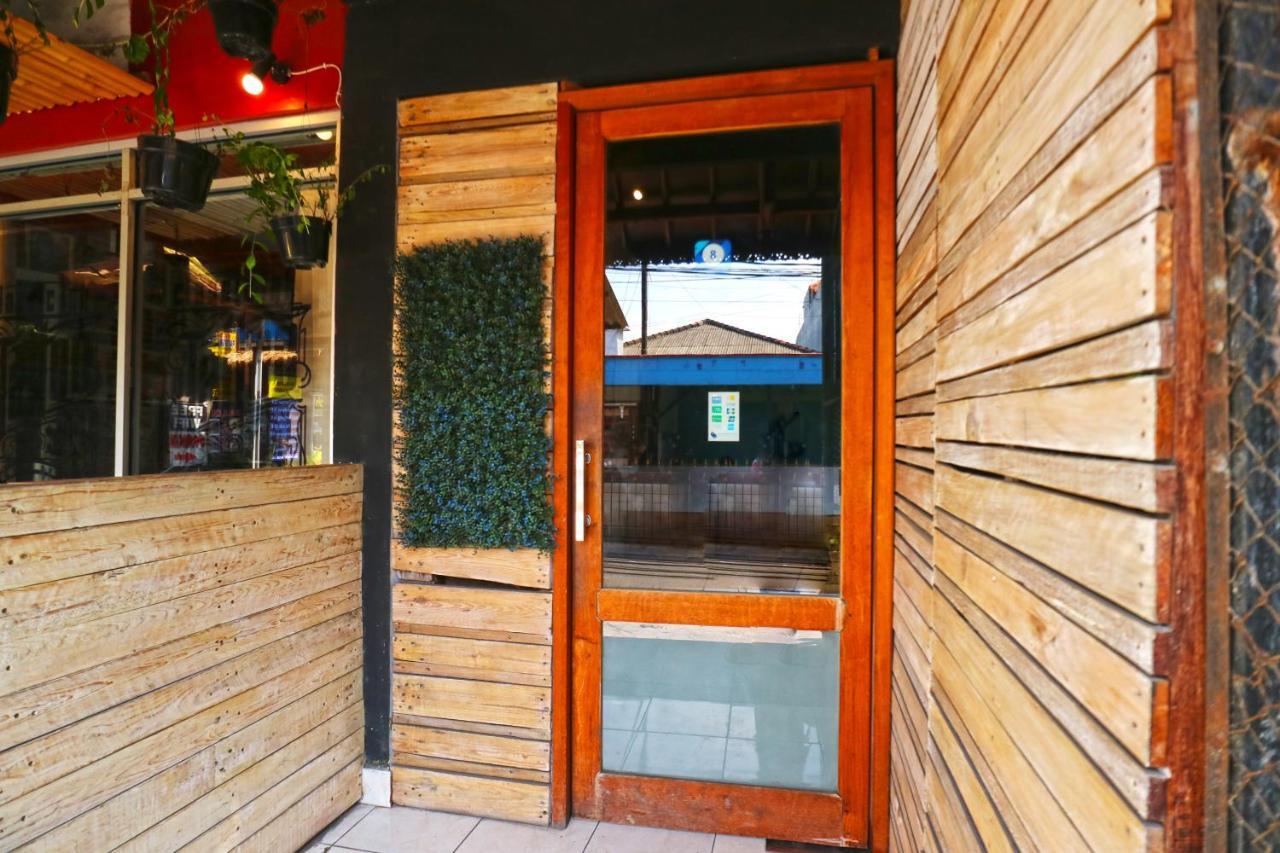 Bedplus Backpacker Kuta Legian  Ngoại thất bức ảnh